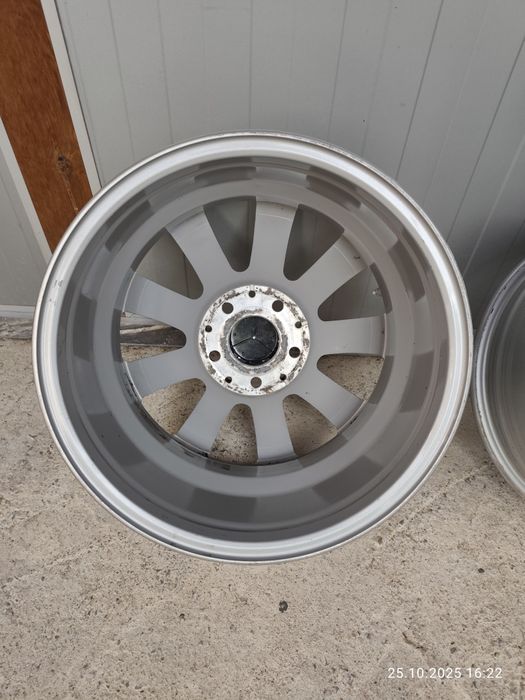 16/5/112-МЕРЦЕДЕС Е класа W 212,Ц класа W 204 нов внос перфектни