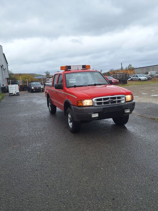 Ford ranger 2.5 diesel 4x4 mic mare clima an 2002