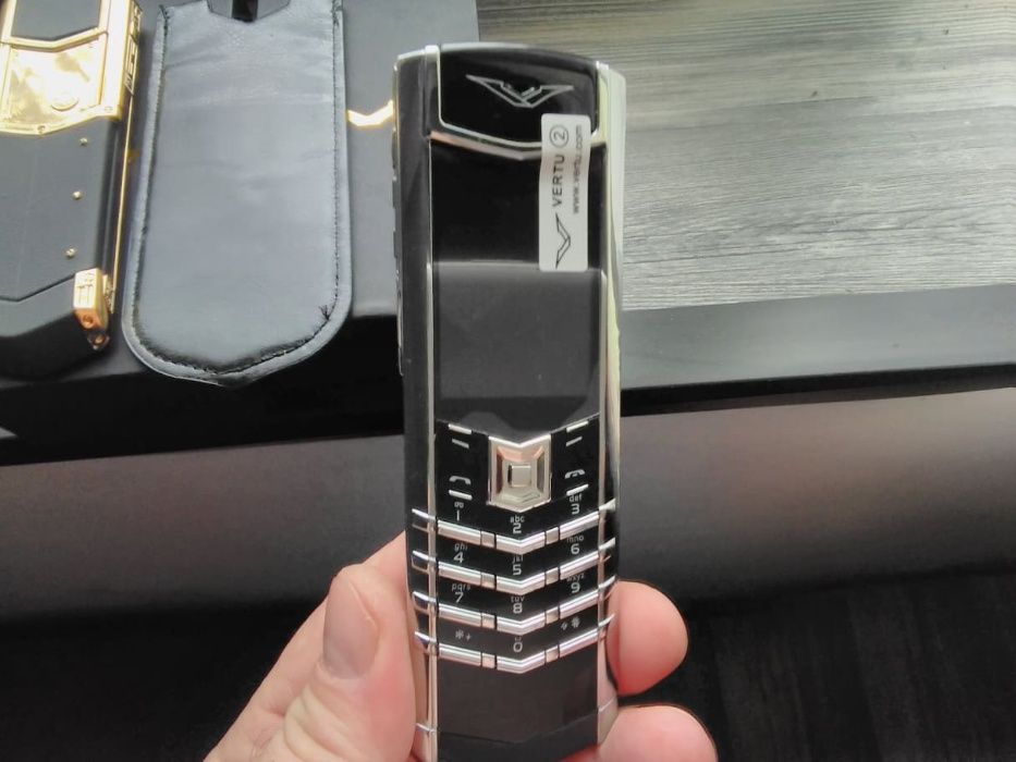 Vertu Signature S