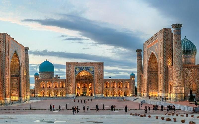 Экскурсия и Зиярат по Узбекистану, Центральной Азии и Зарубежные поезд