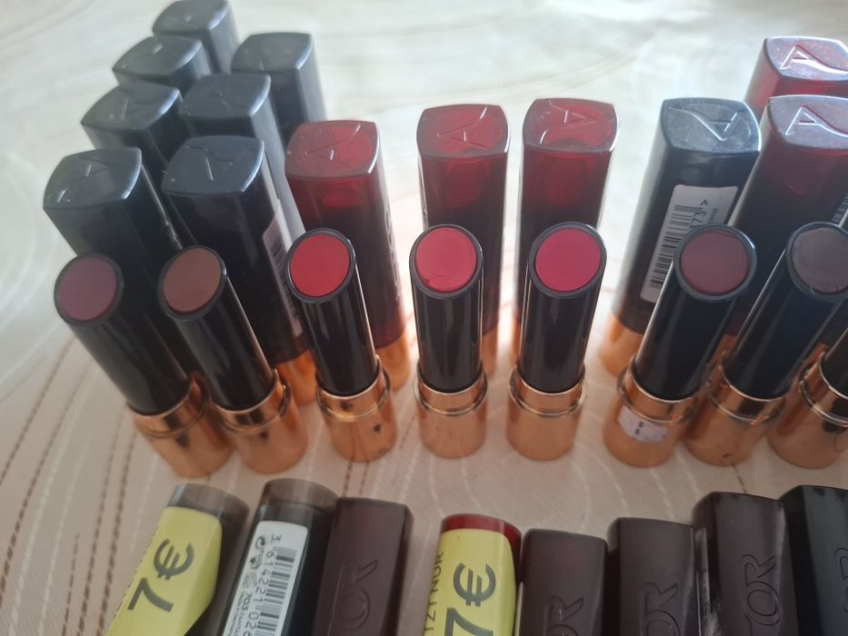 Lot 30 rujuri Astor + cadou