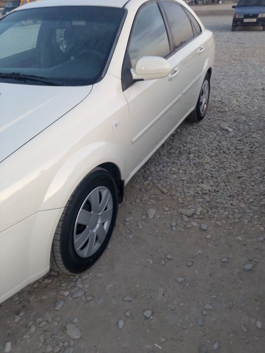 Шевролет ласетти 1.8