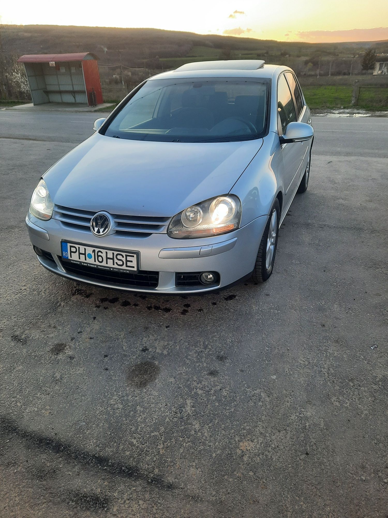 Golf5 motor 2.0fsi 4Motion an 2006 proprietar fiscal pe loc