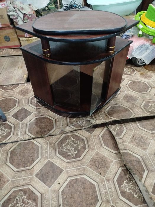 Продам тумба под телевизор