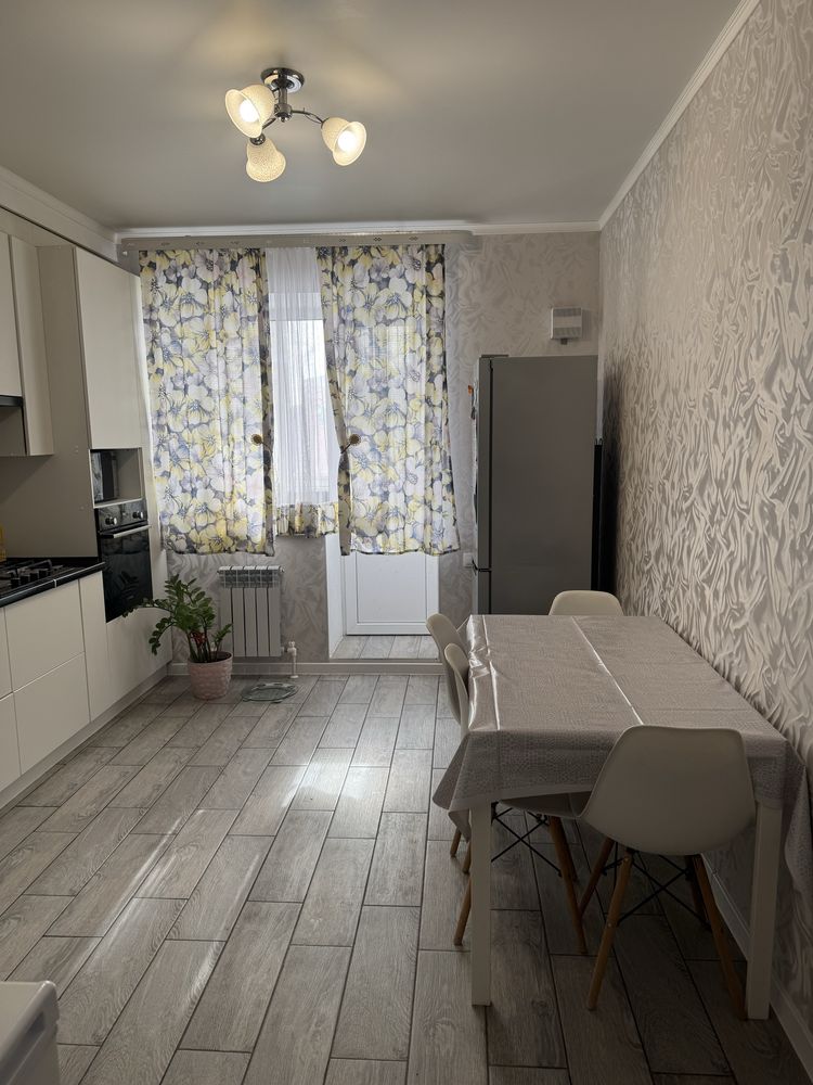 Продам квартиру 2 комнатную , 68 кв.м, 2019 года . Алтын орда 1Д