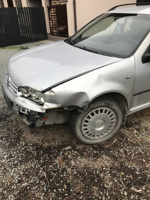 Golf4 pentru rabla sau piese de schimb