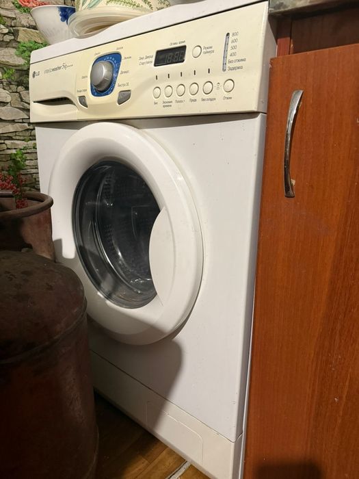 Холодильник хорошо работает