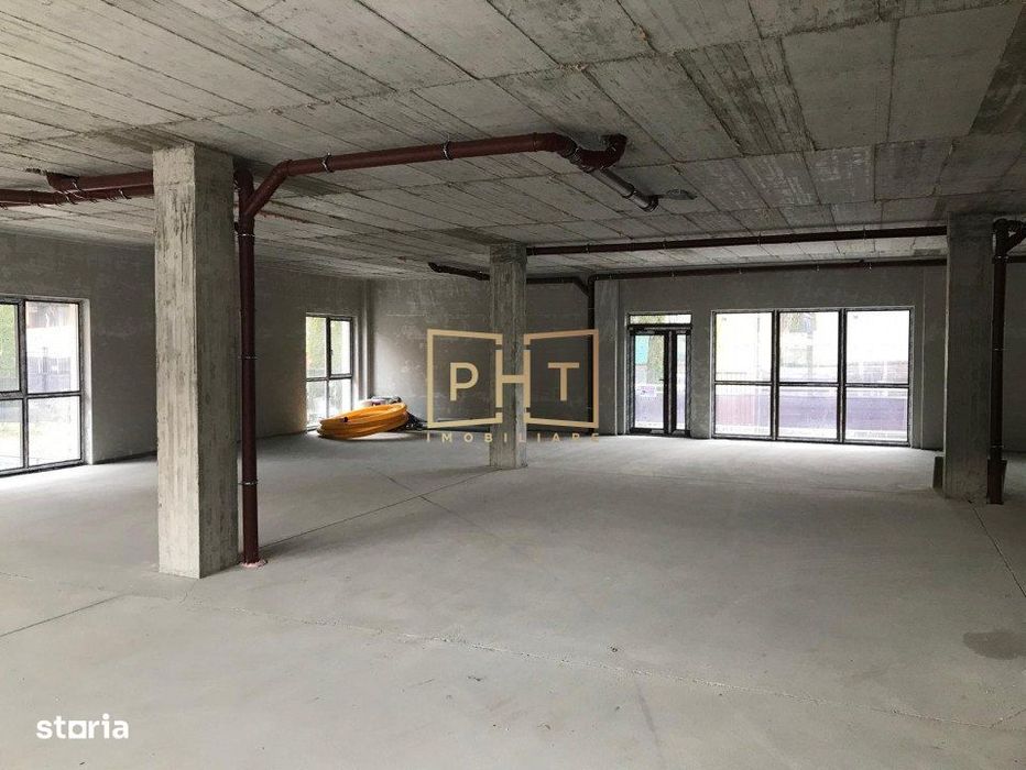 Spatiu Comercial de inchiriat, 4 camere, 500 mp, zona Tauti!