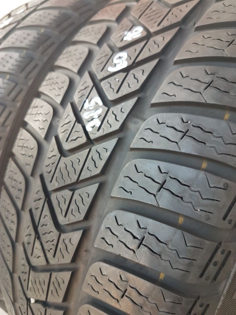 Зимни гуми 2 броя PIRELLI SottoZero3 215 60 R16 дот 2718