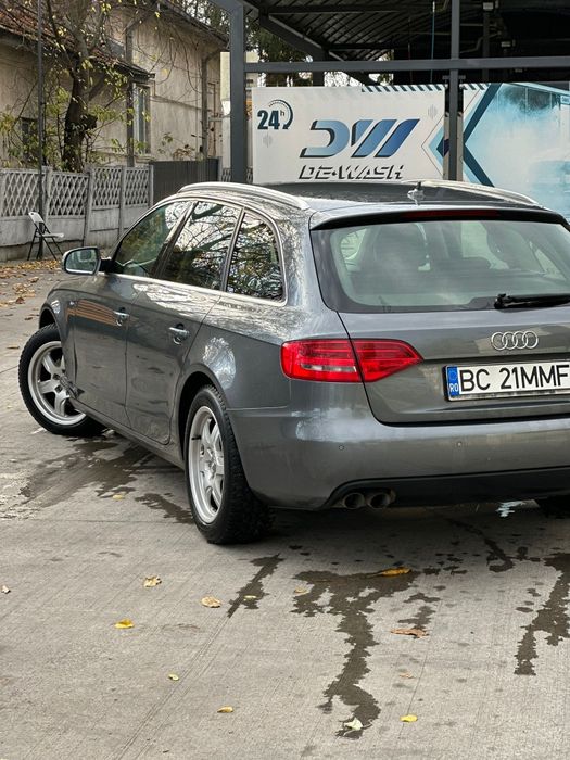 Audi A4 B8 2012.