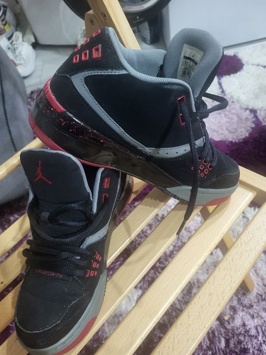 Jordan  purtați de câteva ori