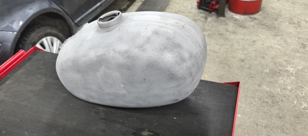 Резервоар simson start sr4