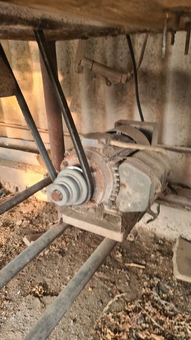 Moara cereale cu motor trifazic