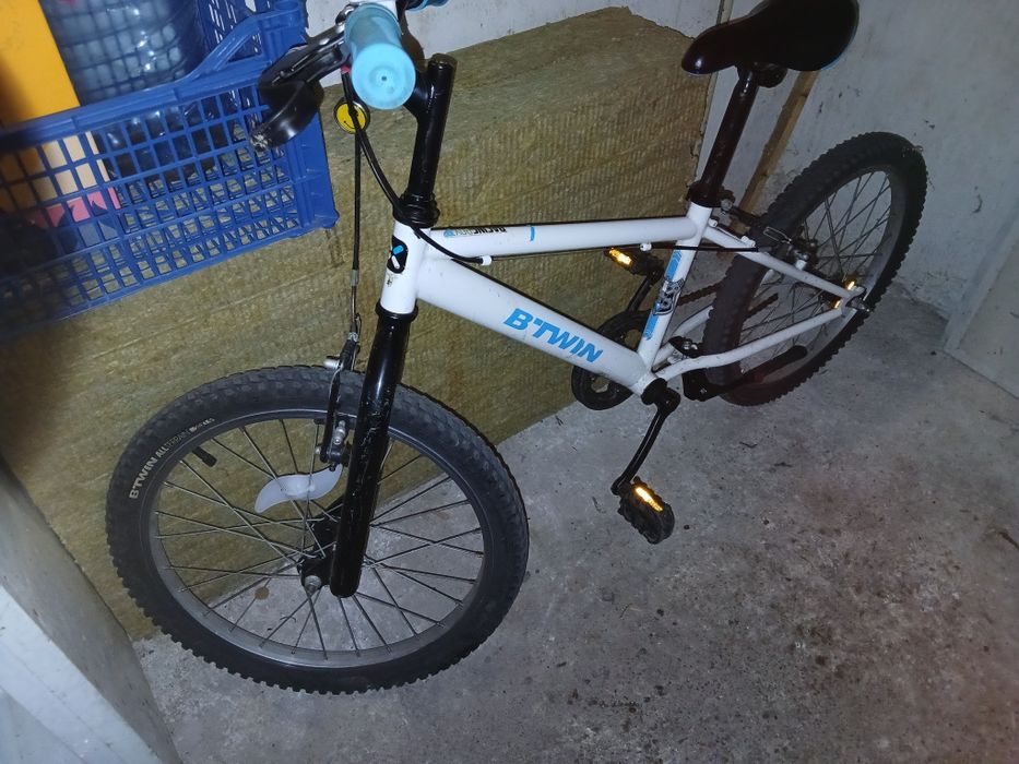 Bicicletă copii 6-12 ani