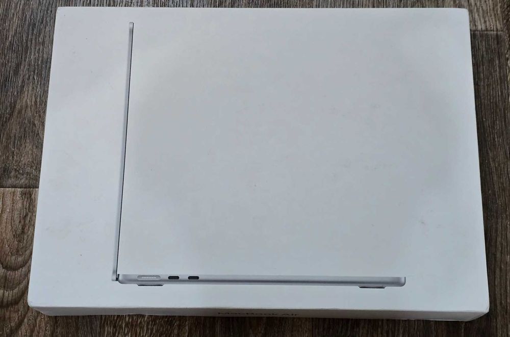 MacBook Air 13 M3 16/512 NEW