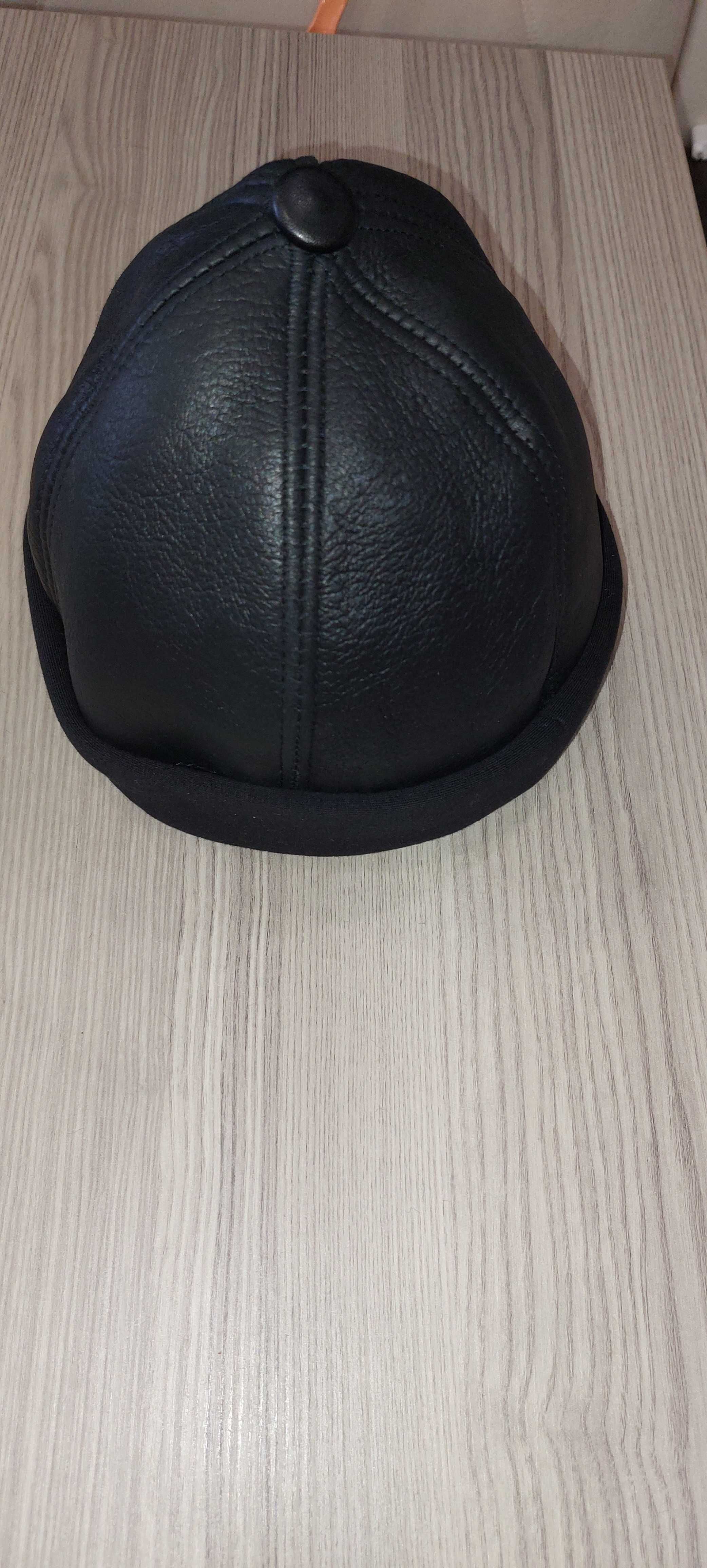 Продавам шапка от естествена кожа