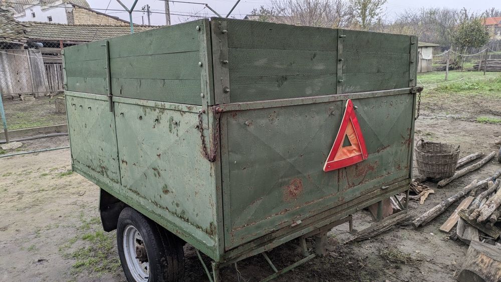 Remorcă agricolă 2,5 tone,1000 euro .