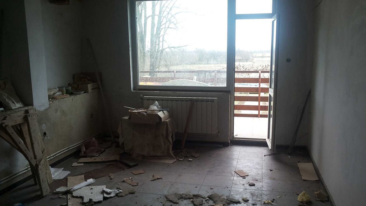 Продава се Къща в с. Методиево, Област Добрич - 300 кв.м за 400 €/кв.м - Снимка #18