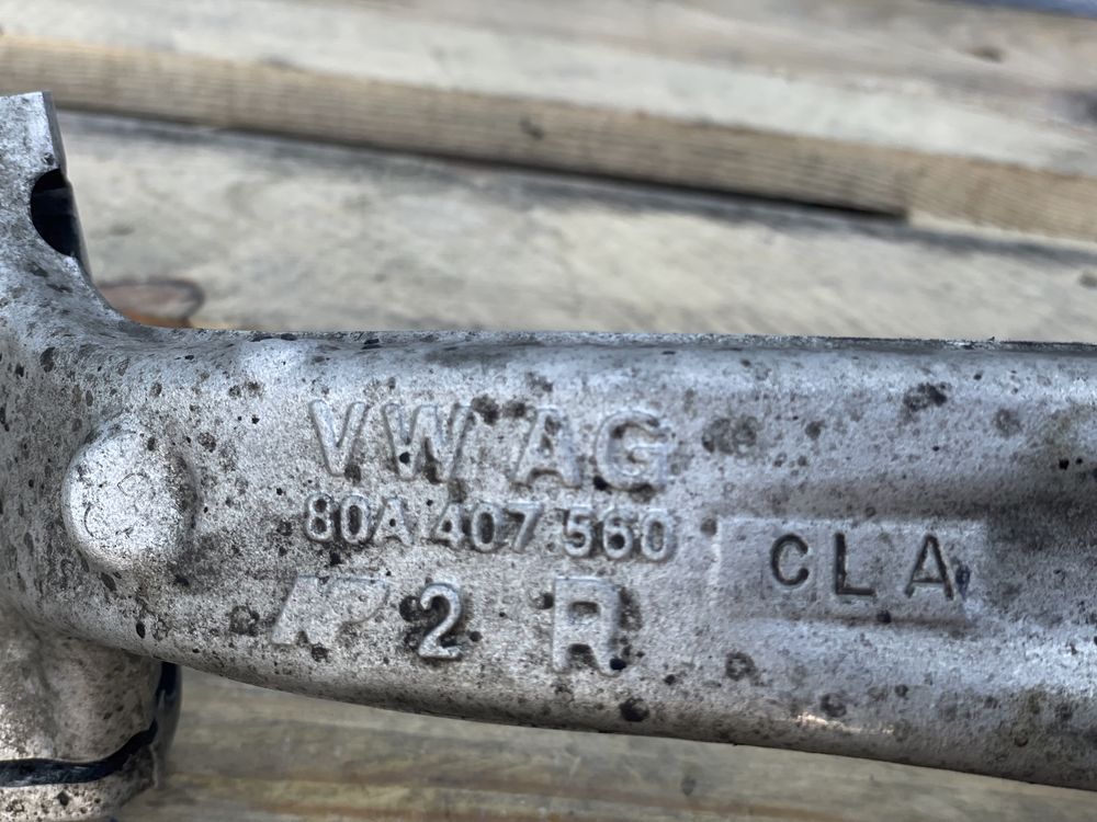 Преден десен шенкел AUDI Q5 / SQ5 80A407560