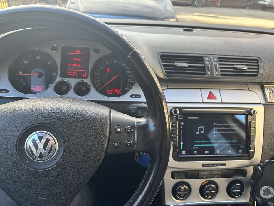 Wv Passat an 2008 navi plus camera