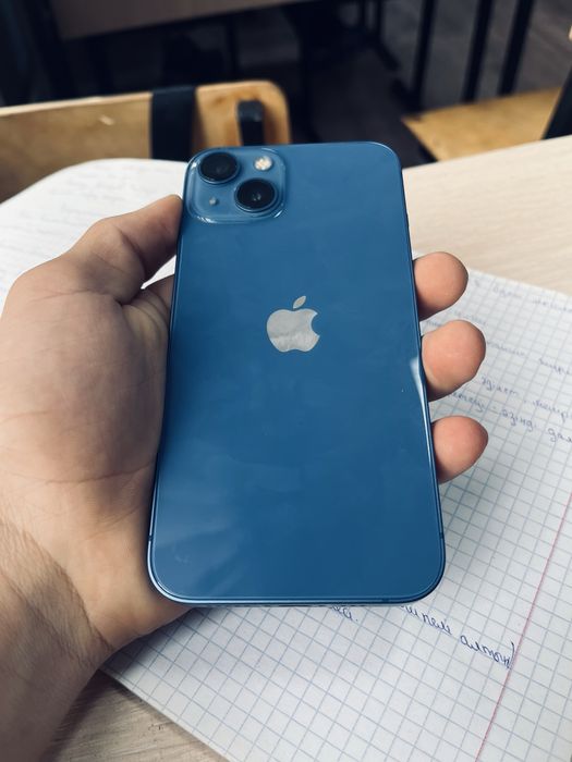 Продаю iPhone 13
