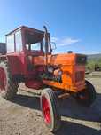 Tractor Universal 650