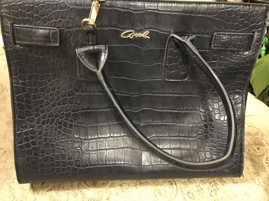 Маркови дамски чанти