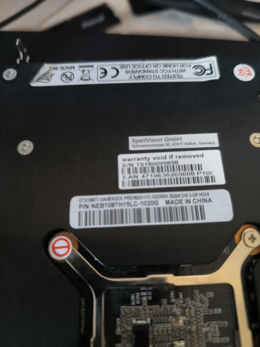 GeForce GTX1080TI 11GB Palit Game Rock fara probleme