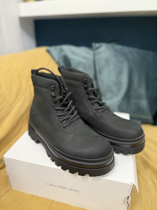 Calvin Klein Jeans Lugged LacedUp Boot bocanci negri marimea 40 noi