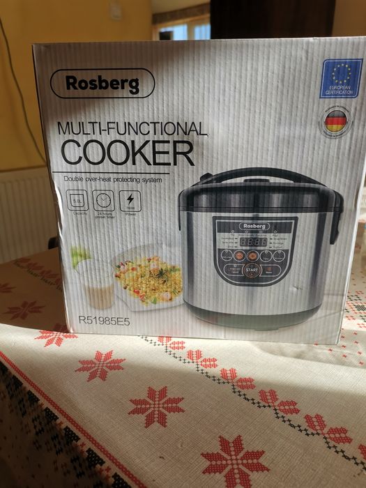 Мултикукър нов, години гаранция. 10програми, литра.