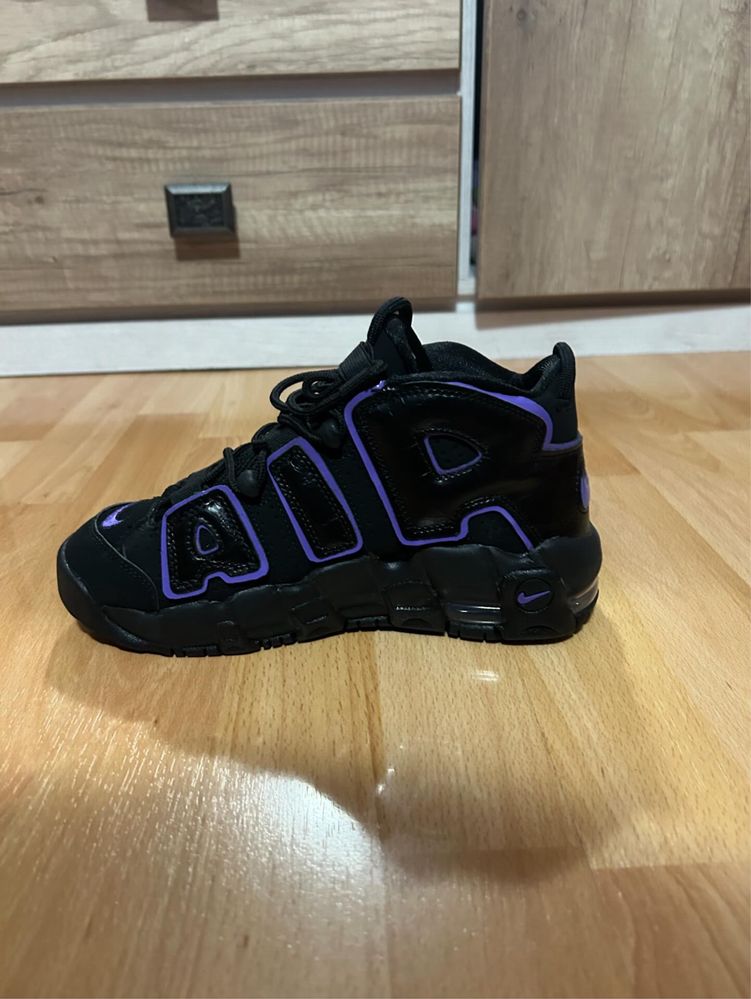 Продавам Nike Air Uptempo