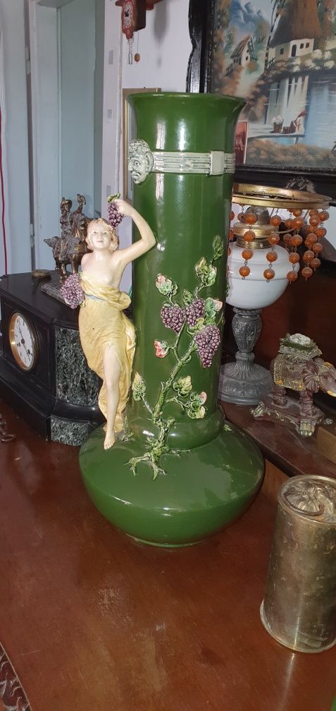 Pereche vaze inceput anii 1900 majolica superbe inaltime 60 cm