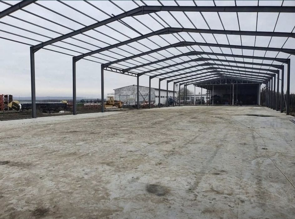 Vand structura metalica din stoc 8x25x4m ipe 160 stâlpi și ferme cuzin