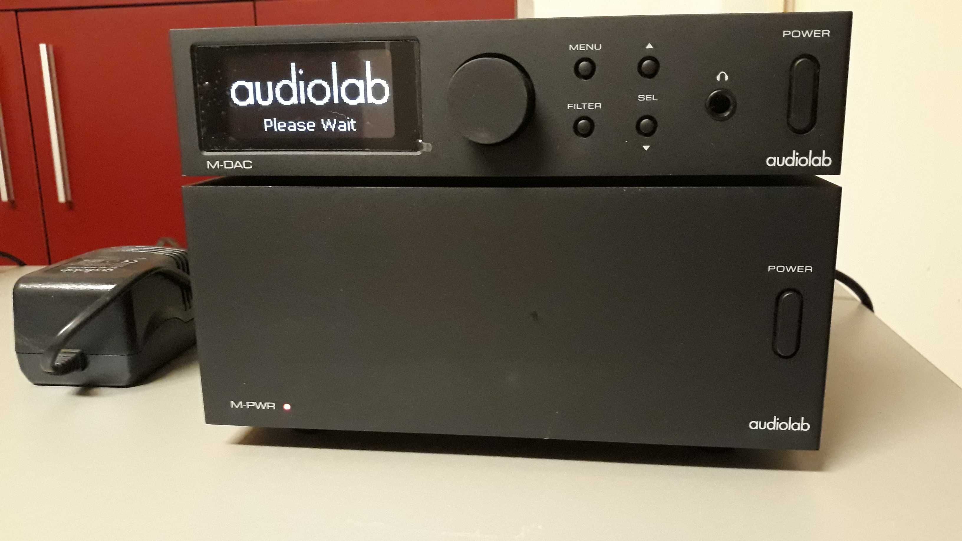 Convertor DAC + POWER Audiolab M-DAC / M-POWER in stare NOUA