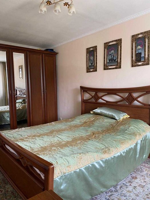 Спальный гарнитур классический