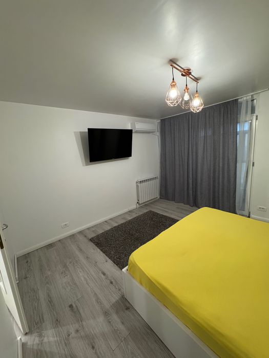 Închiriez garsonieră în G8 350 euro negociabil!