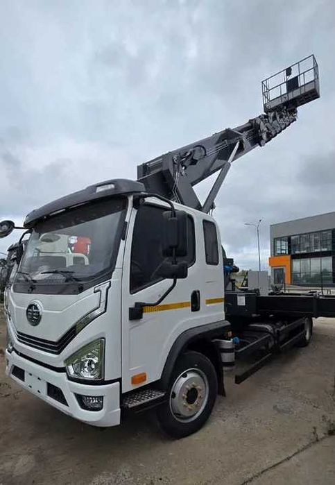 Автовышка 35 метров на шасси FAW