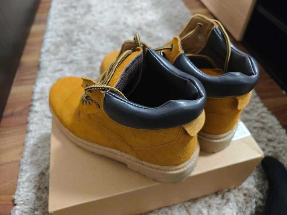 Зимни велурени боти Walkman shoes