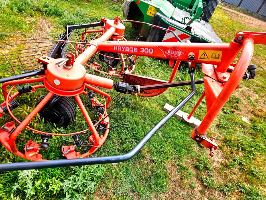 Kuhn сеносъбирач