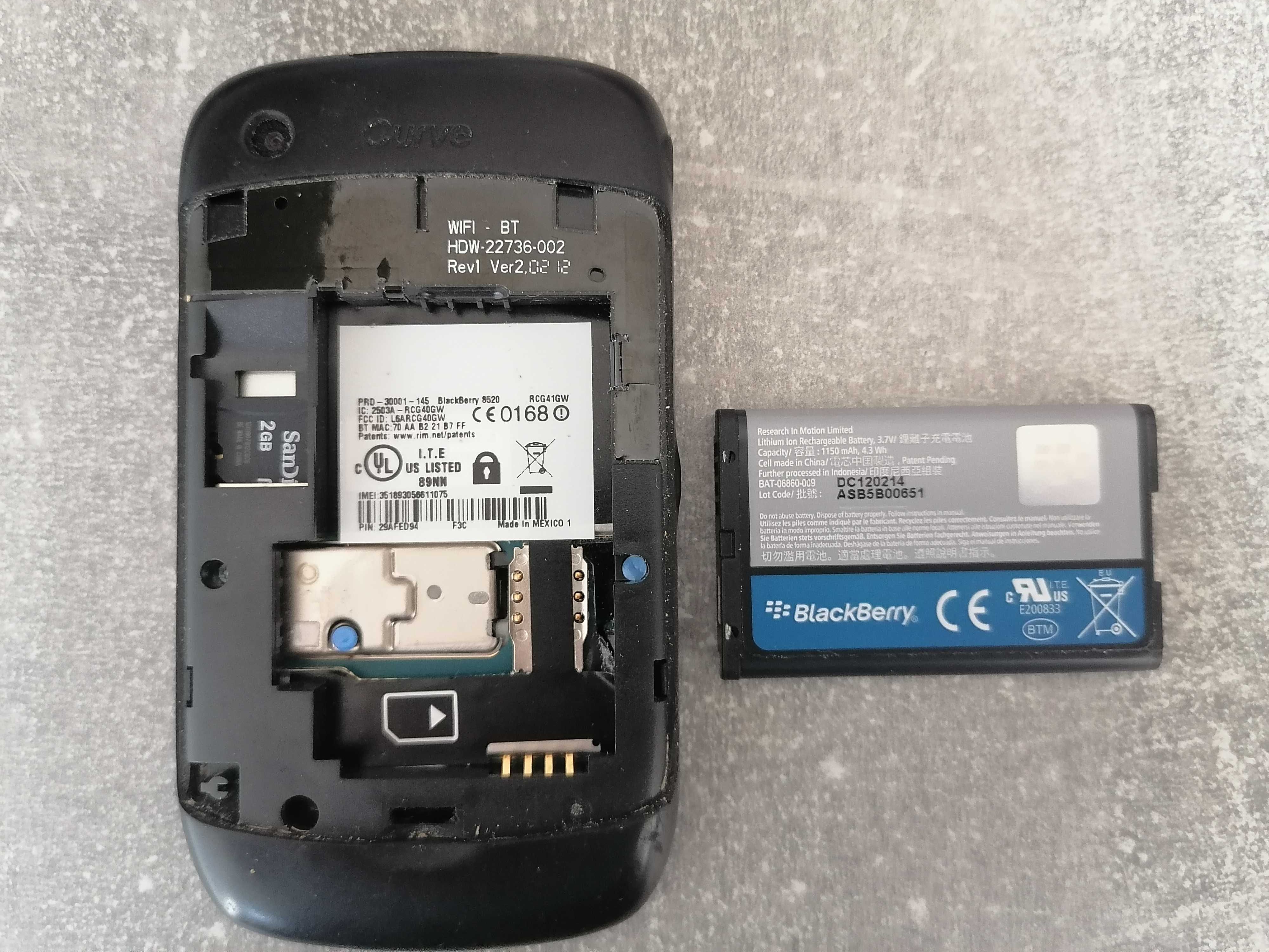 Изключително запазен BlackBerry  8520