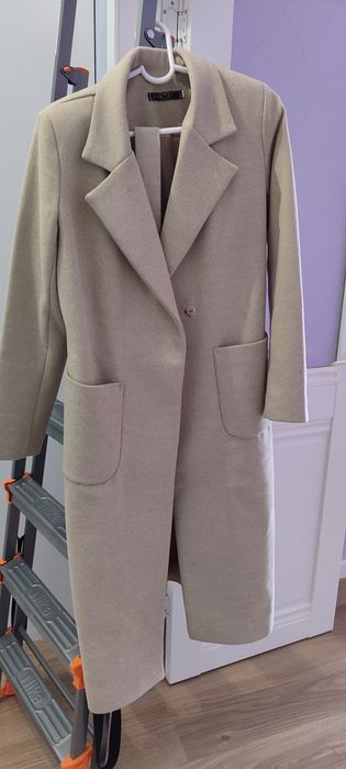 Продам женское пальто