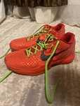 Kobe grinch nike