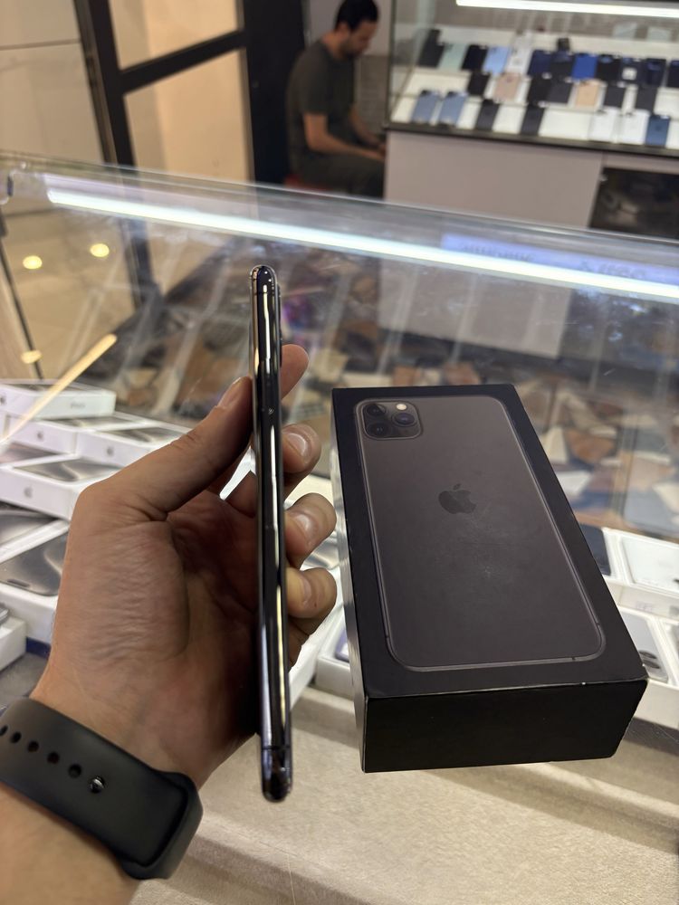 iPhone 11 Pro Max 256 gb ideal