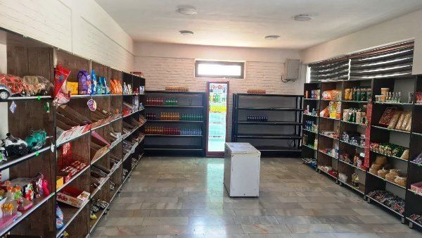 Продам недвижимость, магазин, игротека,  учебный центр.