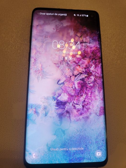 Vind Samsung S10 Duos stare f bună de funcționare.