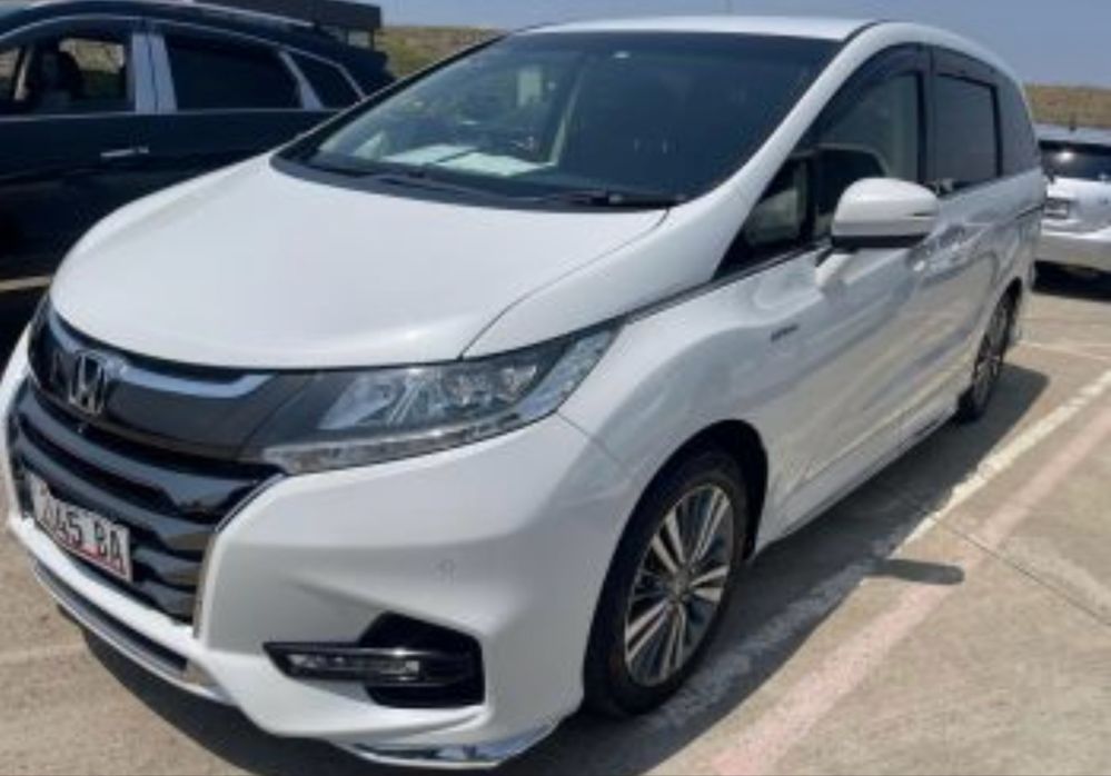 Honda Odyssey . Япония. Hybrid.