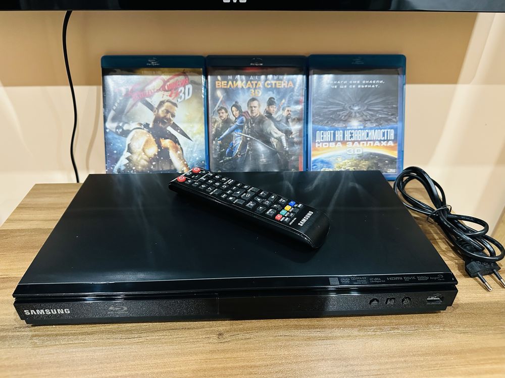 Bluray прейър Samsung:BD-F5300+подарък