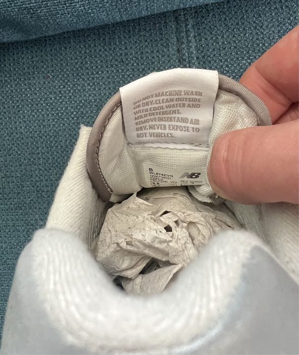 Дамски маратонки  NEW BALANCE.100%оригинал.Кутия,всичко от до.Жестоки