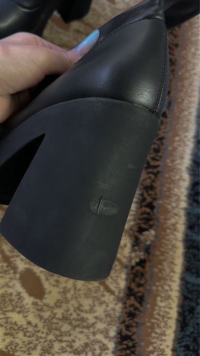 Botine toc gros.