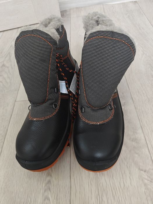 Зимний рабочий обувь 43 размера